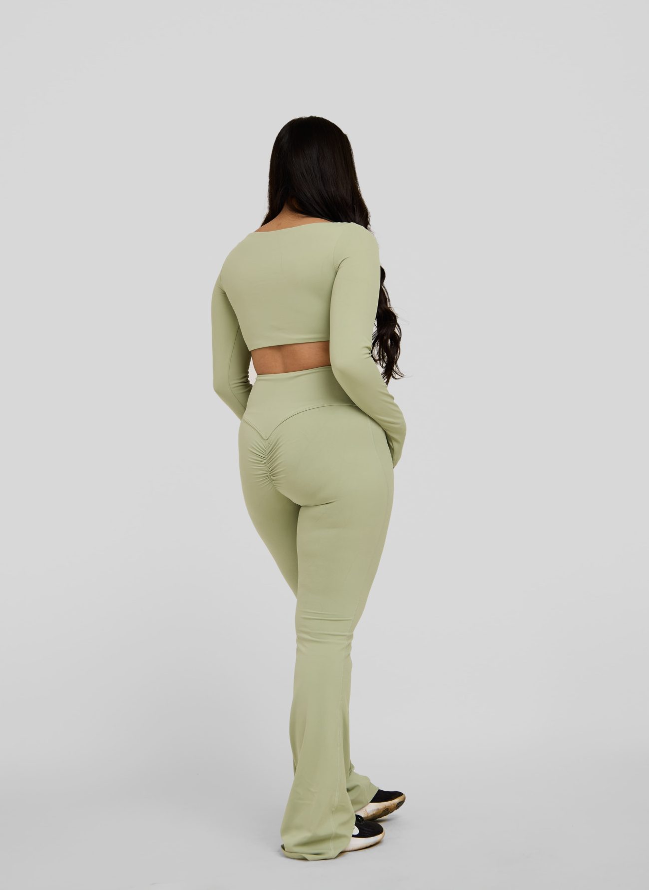 Forte VitalEase Long Sleeve Crop & Flare Leggings Set - Image 3