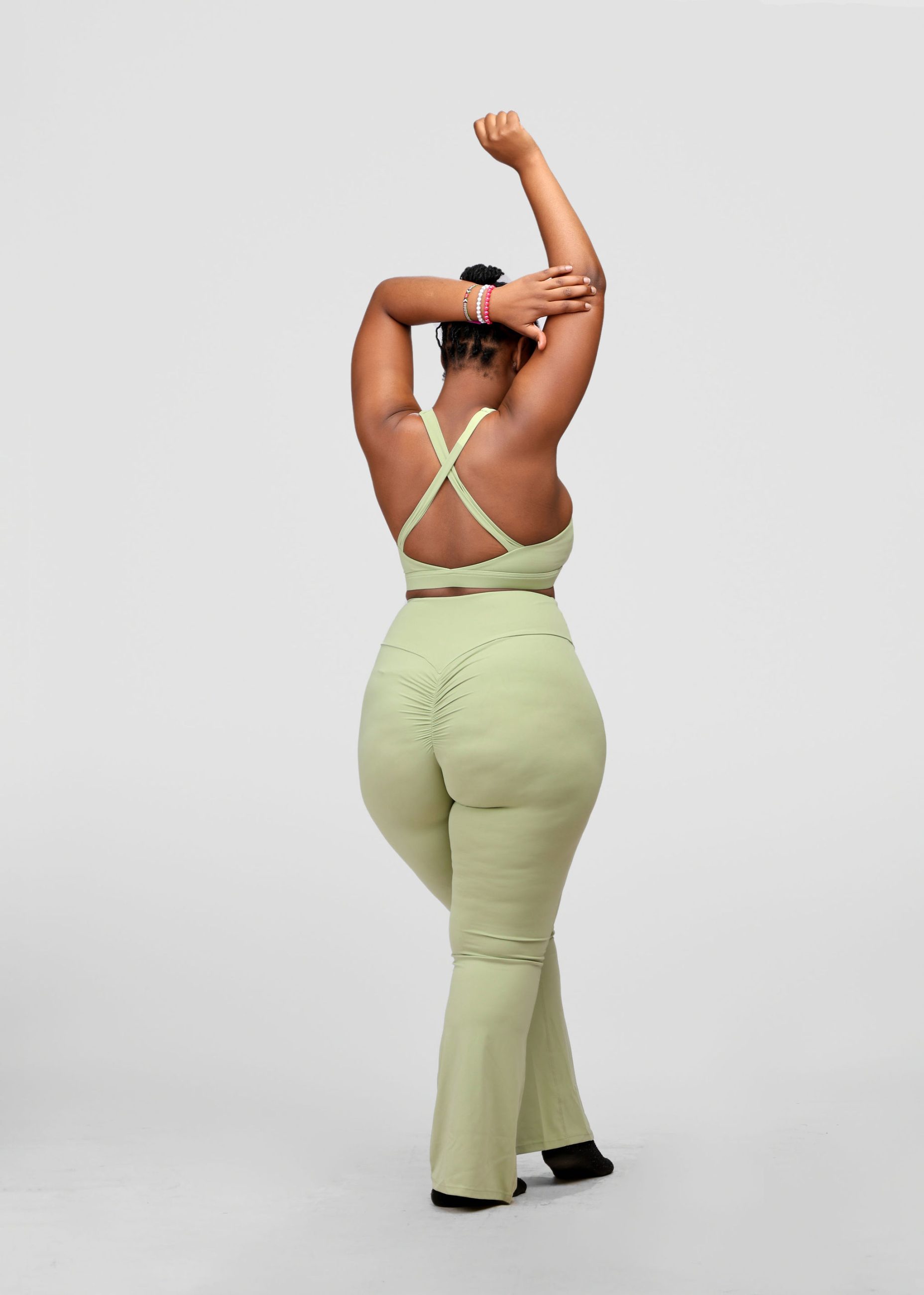 Forte CurveFlex Racerback Sports Bra & Flare Leggings Set - Image 9